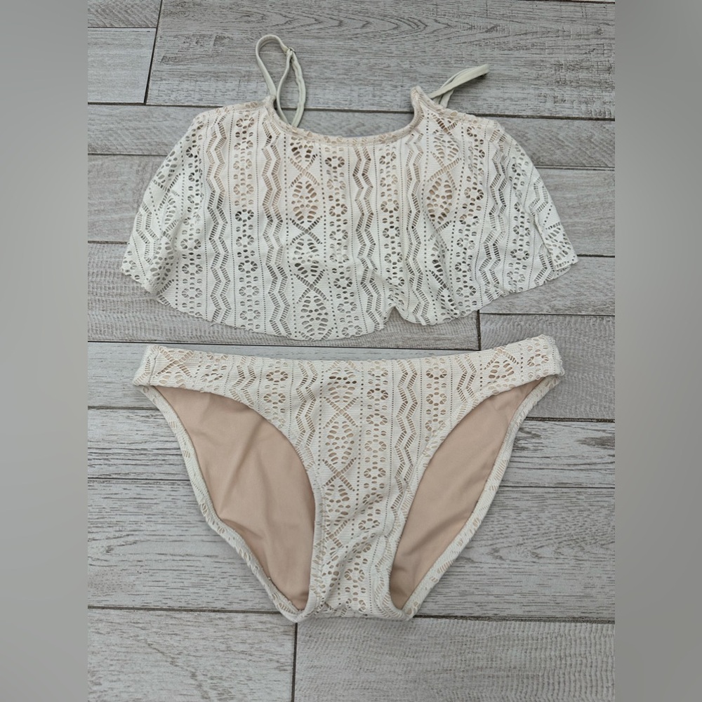 Xhiliration Eyelete Lace 2 piece Bathing Suit M Medium‎